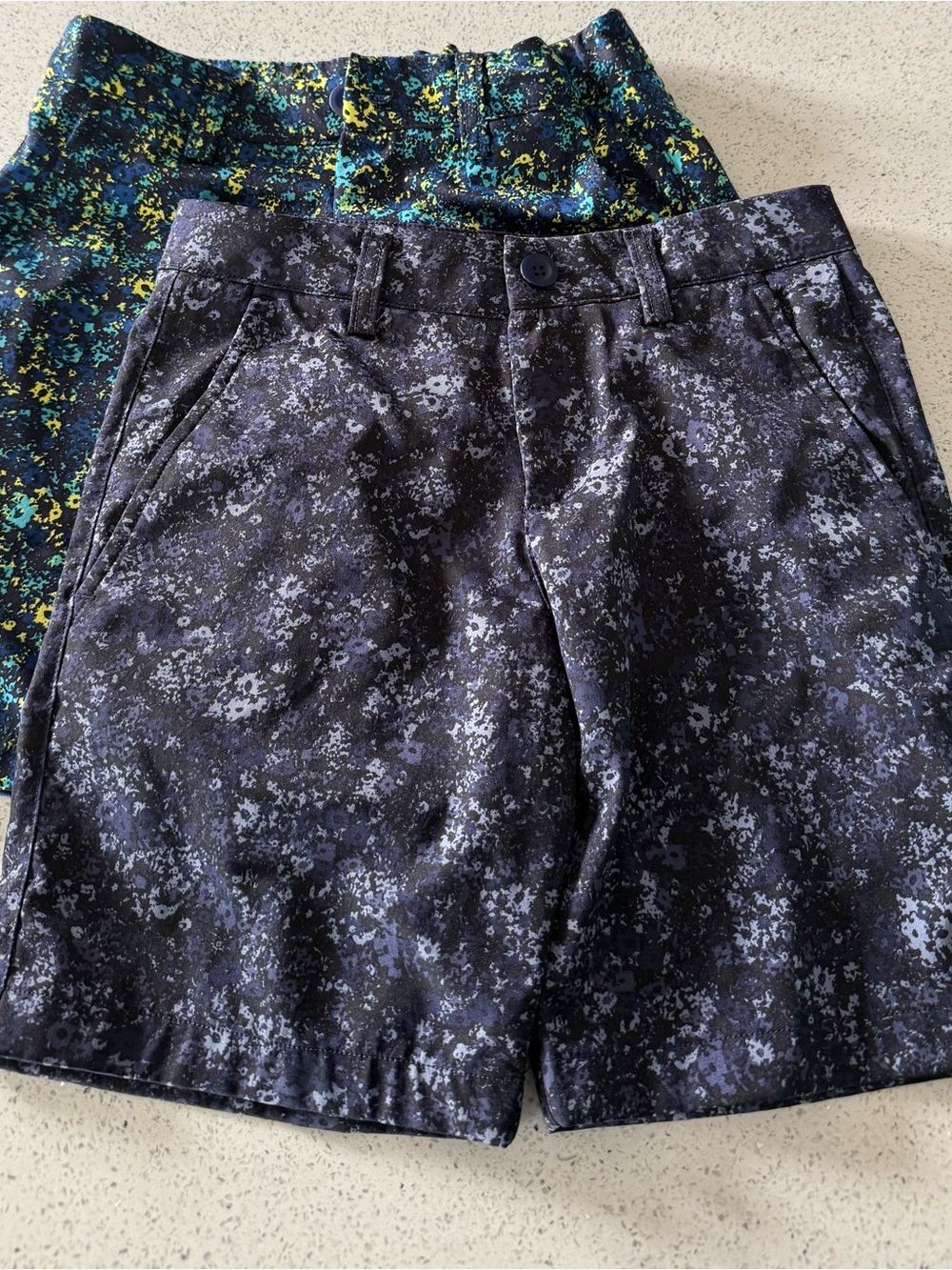 Boys Printed Black & Gray Golf Shorts